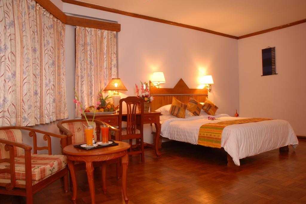 Hotel Amazing Kaytu Taungoo Exterior foto