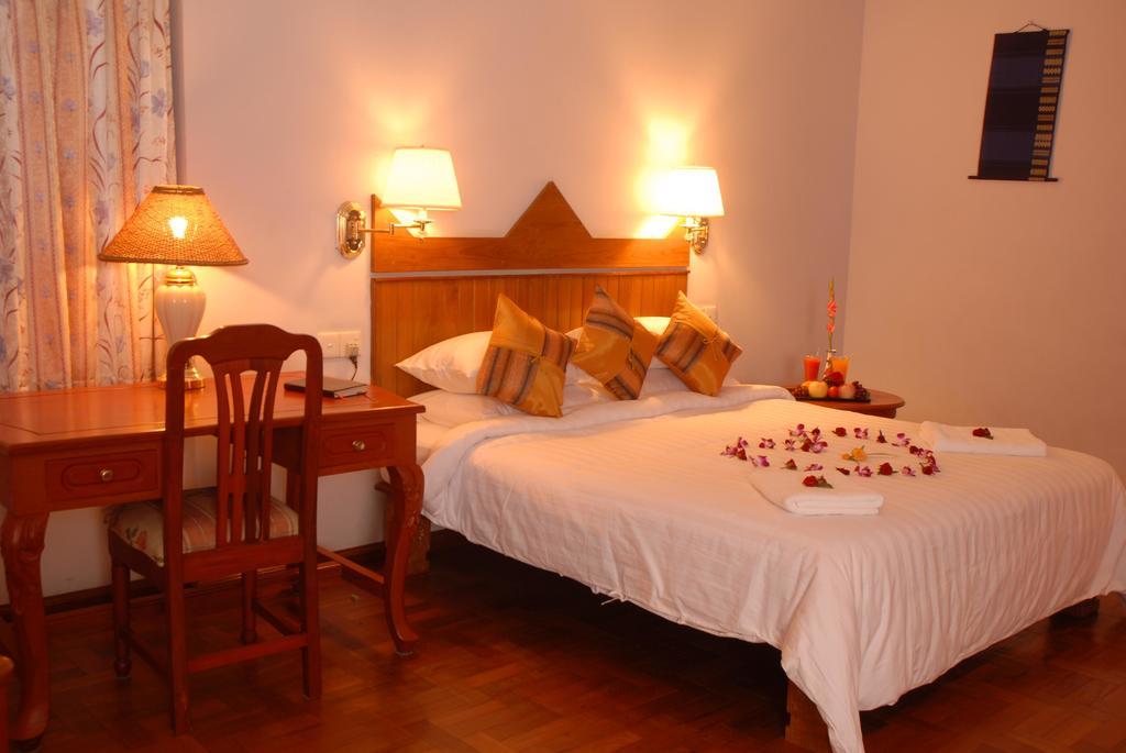 Hotel Amazing Kaytu Taungoo Exterior foto